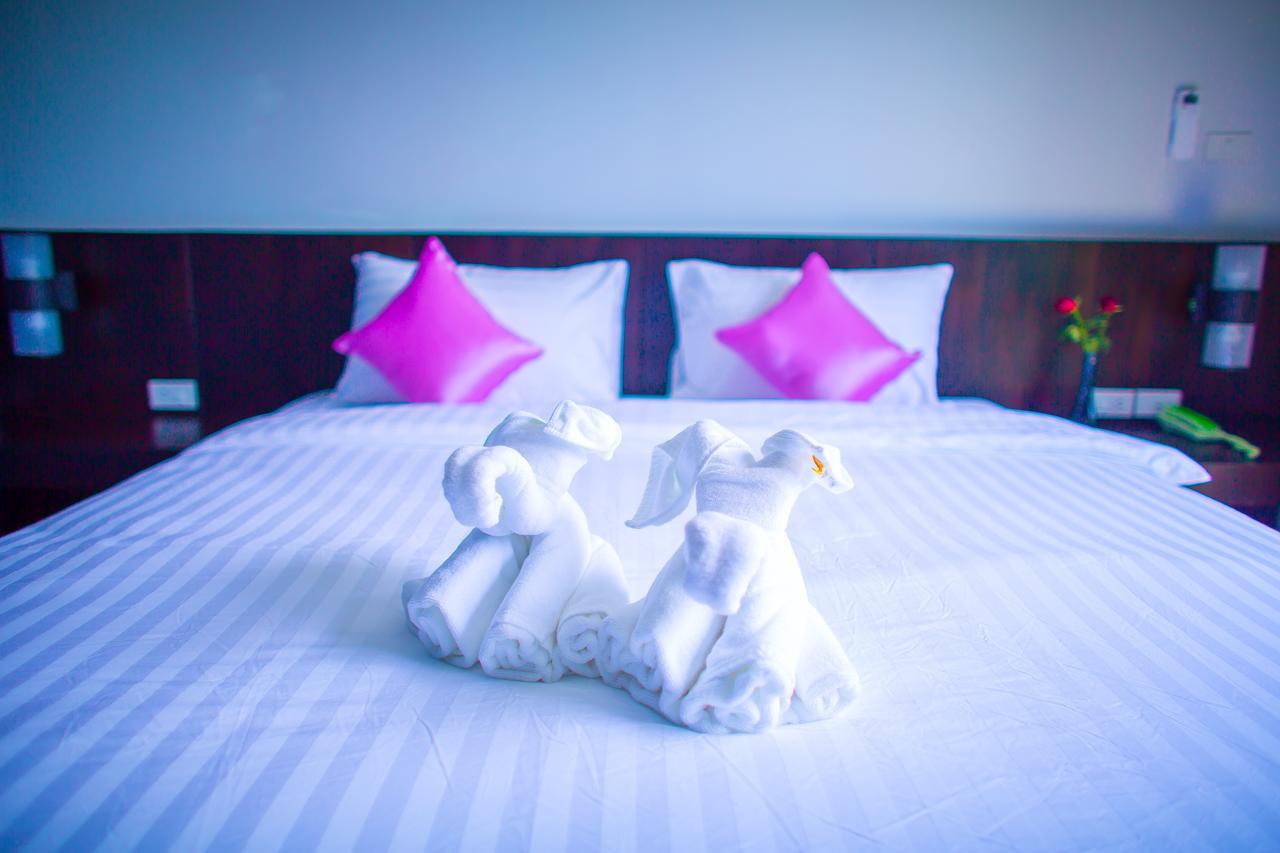 Aziss Boutique Hotel - Sha Plus Phitsanulok Exterior photo